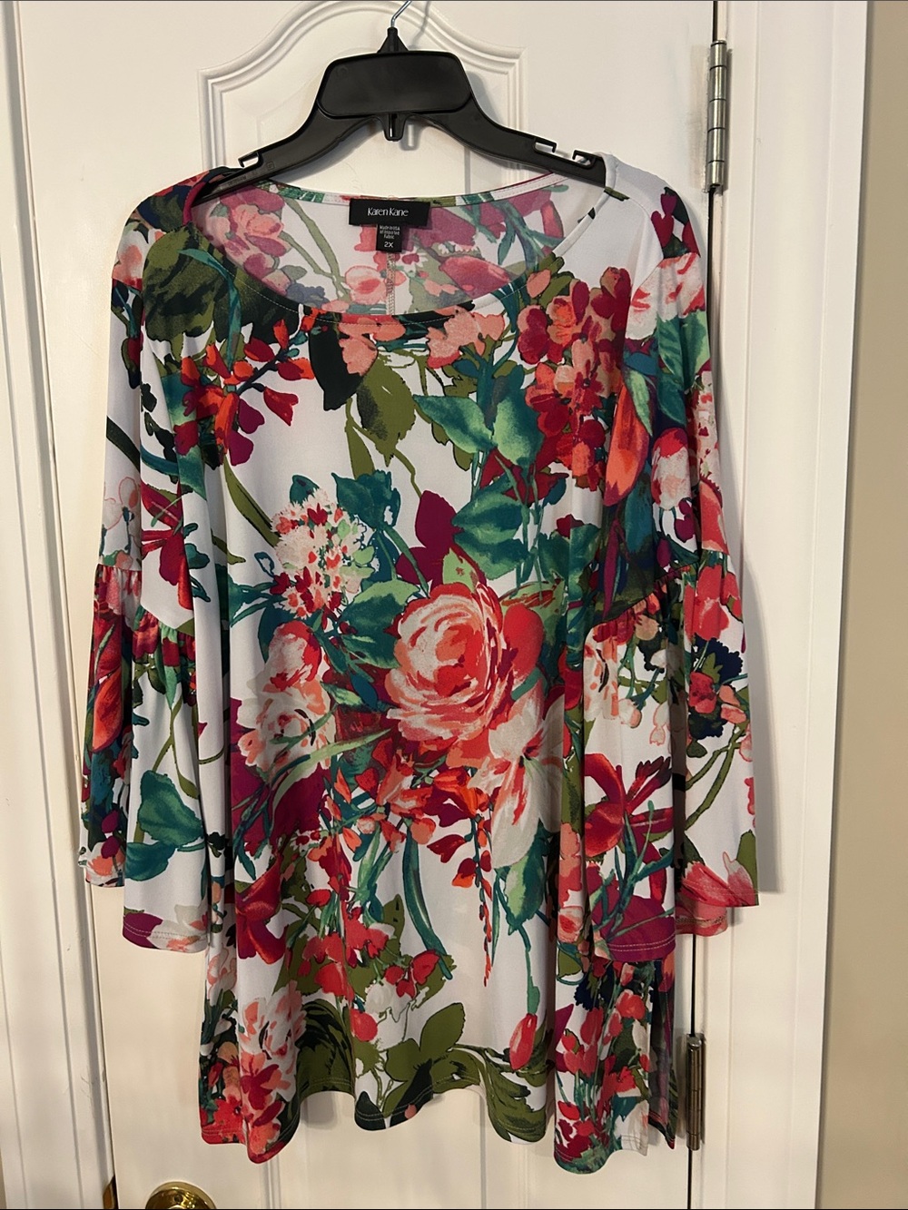 Karen Kane White Tunic Top with Red, Pink & Green Floral Print